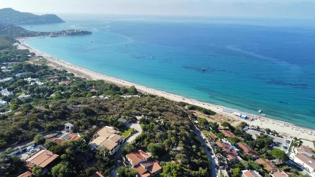 Villa Mowgli House - Sardinia Sea View à Geremèas Italie
