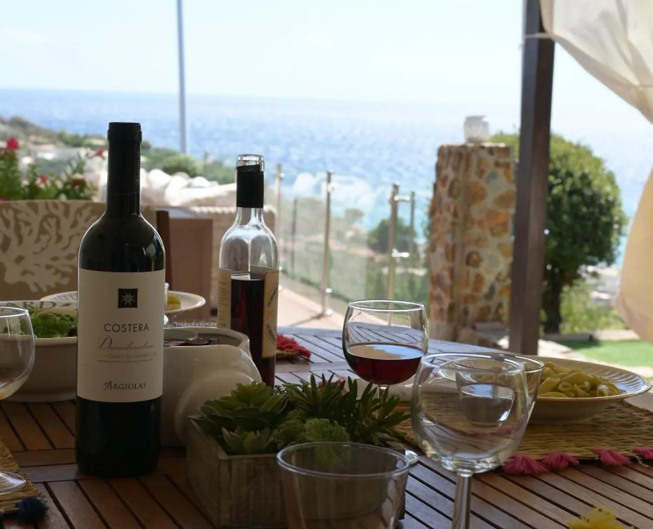 Villa Mowgli House - Sardinia Sea View à Geremèas